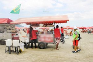 Recadastramento de ambulantes em Santos vai até 9 de maio