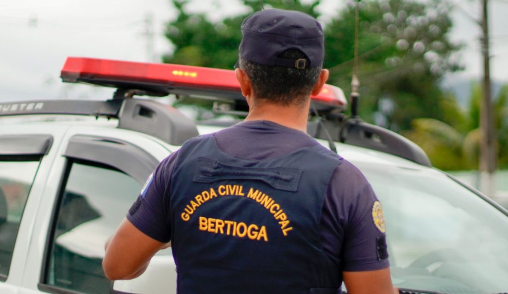 GCM de Bertioga recupera celular furtado