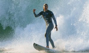 Luana Silva faz história e alcança semifinal inédita na etapa de Bells Beach da WSL