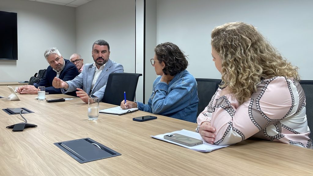 Brasil Export visita centro de controle de operações da EcoRodovias em SP