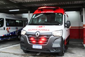 São Vicente recebe três novas ambulâncias