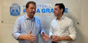 Presidente da APS discute projetos para PG com Mourão