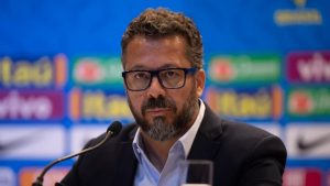 Cléber Xavier terá dificuldades para escalar o Santos em seu primeiro desafio