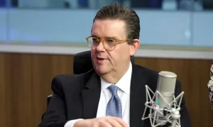 Ministro diz que fraude no INSS começou no governo Bolsonaro