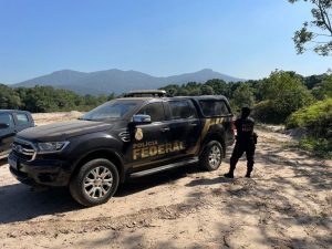 PF Investiga Extração Irregular de Areia em SV e PG