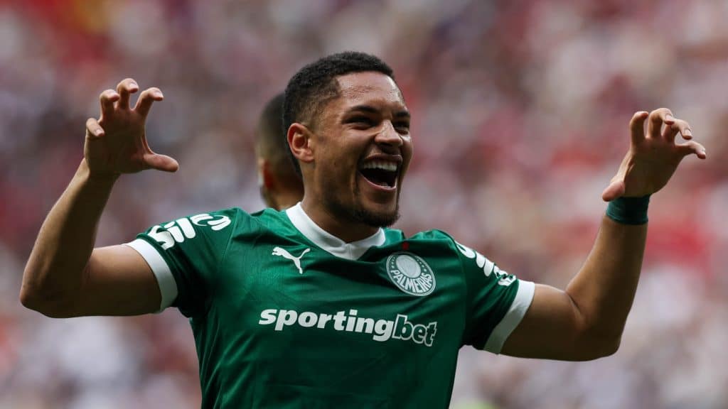 Vitor Roque desencanta após 12 jogos e garante vitória do Palmeiras sobre o Vasco