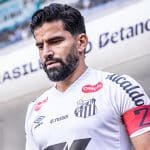 Santos rescinde contrato com o volante Tomás Rincón