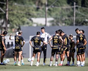 Sob pressão, Santos enfrenta o Ceará no Allianz Parque pelo Campeonato Brasileiro