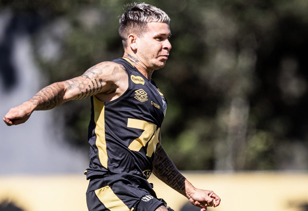 Atacante Soteldo se lesiona novamente e desfalca o Santos