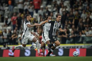 Com a cabeça na Sul-Americana, Corinthians só empata sem gols com o Atlético-MG no Brasileirão
