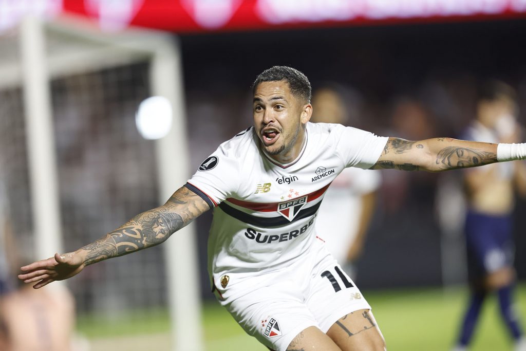 São Paulo supera o Talleres e aumenta invencibilidade na Libertadores