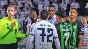 Acusado de racismo, Miguelito é suspenso pelo STJD até data de julgamento