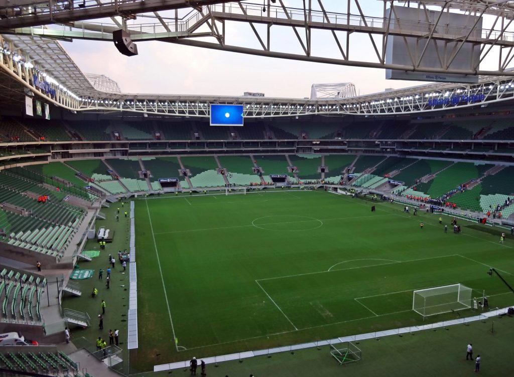 Neymar elogia gramado do MorumBis, mas detona o do Allianz Parque: ‘Impossível de jogar’
