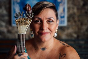 Artista luso-brasileira une fado e MPB em espetáculo