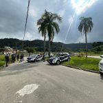 Ação coíbe invasão em área na Enseada; 11 barracos foram desmontados