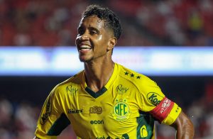 São Paulo dá vexame, perde do Mirassol no MorumBis e segue pífio em casa no Brasileirão