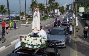 Imagem peregrina de Nossa Senhora de Fátima chega a Guarujá