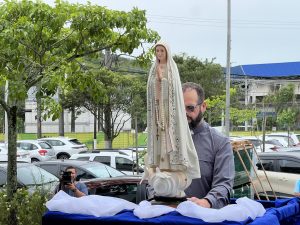 Imagem peregrina de Nossa Senhora de Fátima chega a Guarujá