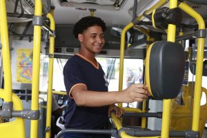 Usuários do Passe Livre passam a ser atendidos no Poupatempo em Guarujá
