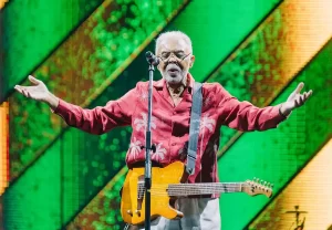 Temporada de cruzeiros 2025/2026 terá navio com shows de Gilberto Gil