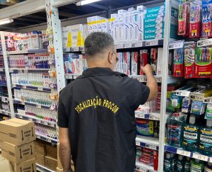 Procon inicia operação em mercados de Guarujá