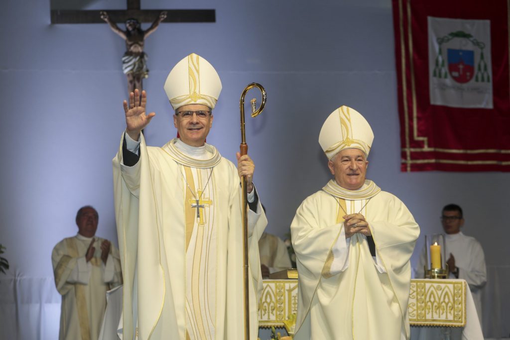Dom Joaquim Mol assume como bispo co-adjutor da Diocese de Santos