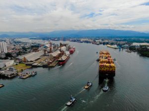 Porto de Santos bate novo recorde na movimentação de contêineres