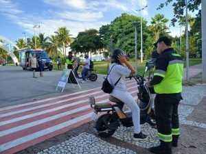 Operação traz ações educativas sobre uso correto das ciclovias