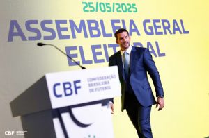 Samir Xaud é eleito oficialmente novo presidente da CBF