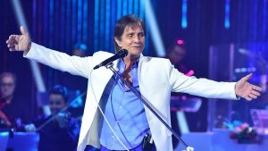Roberto Carlos fará o especial de fim de ano da Globo por mais 3 anos