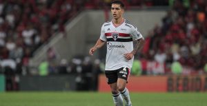 Santos tem negociações avançadas por Igor Vinícius, do São Paulo