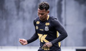 Santos vai rescindir o contrato por empréstimo do atacante Gabriel Veron