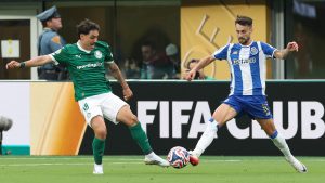 Palmeiras empilha chances, para no goleiro do Porto e empata na estreia do Mundial