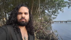 Poesia, território e resistência em novo livro de autor vicentino