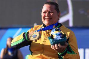 Beth Gomes segue empilhando medalhas, recordes e nem pensa em parar