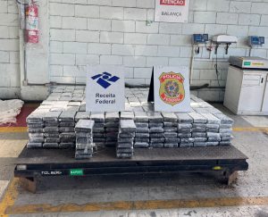 Polícia apreende mais de 600 kg de cocaína no Porto de Santos