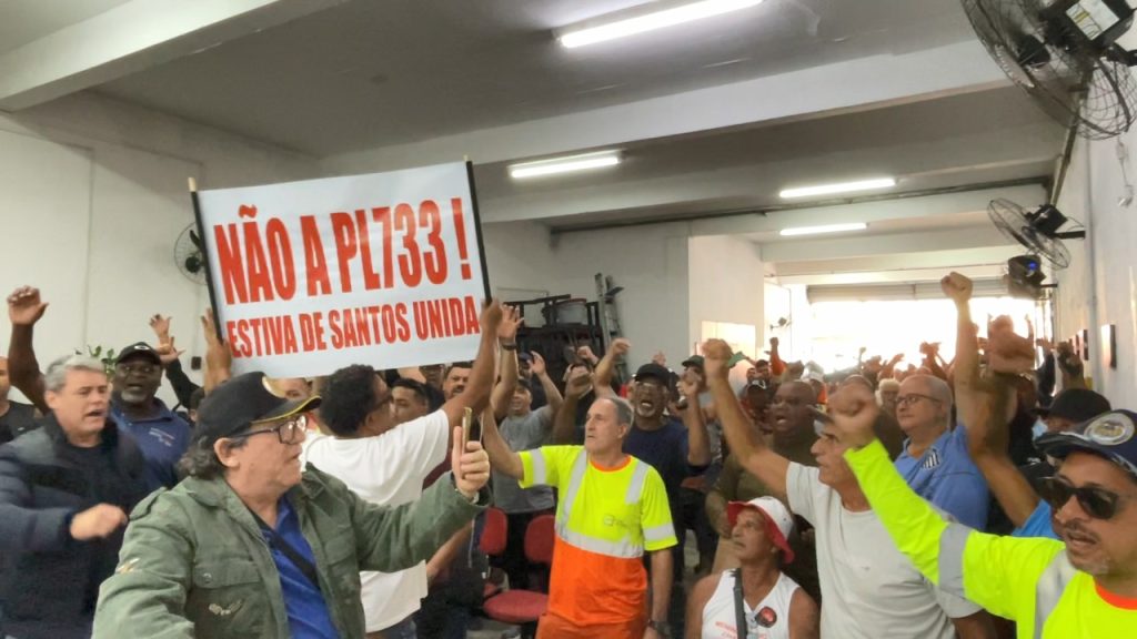 Portuários anunciam manifestação nacional contra marco legal