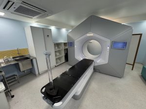 Verba parlamentar garante novo equipamento para Santa Casa de Santos