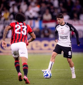 Corinthians joga mal, empata com o Vitória e leva atmosfera de crise política ao gramado
