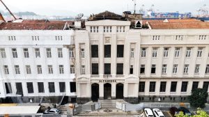 Greve é suspensa por determinação judicial