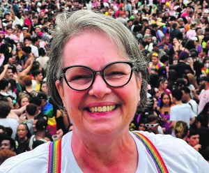 Envelhecer LGBT+: invisibilidade e solidão à espreita