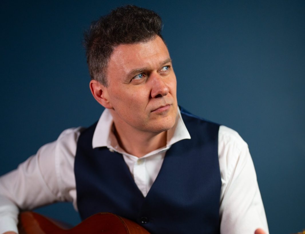 João Suplicy canta Chico Buarque no Chorinho no Aquário | Jornal da Orla