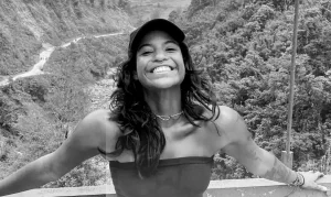 Brasileira morre após cair em trilha de vulcão na Indonésia