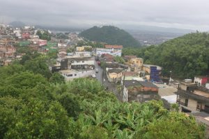 Defesa Civil realiza exercício de prevenção em morro de Santos