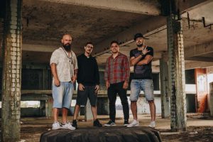 Concha Rock volta a agitar Santos com tributos ao grunge