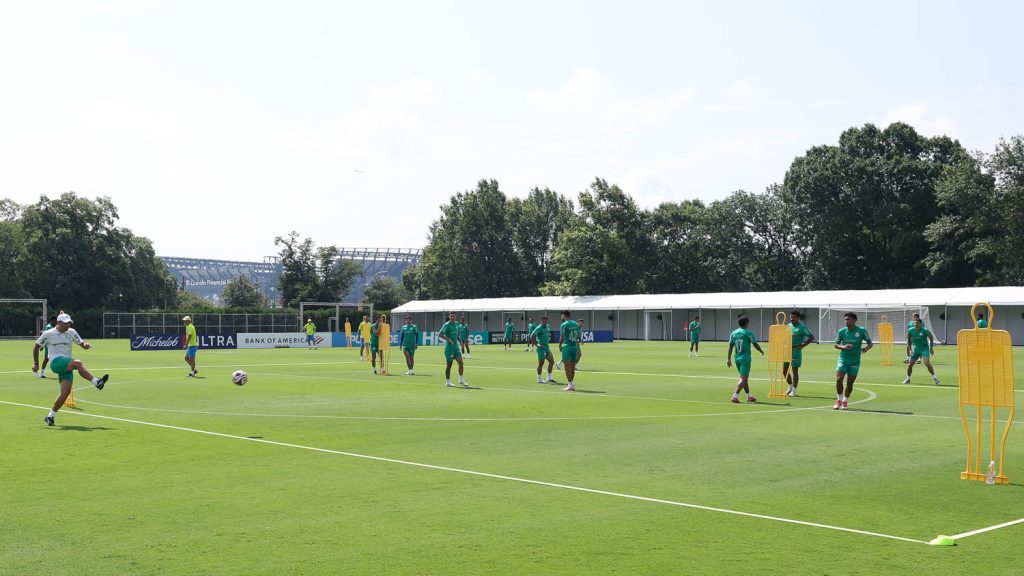 Palmeiras treina na Filadélfia de olho nas quartas do Mundial com titulares e sem Paulinho