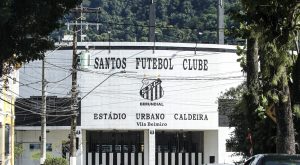 Santos abre boletim de ocorrência contra torcedor que discutiu com Neymar