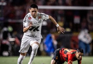 “Estou animado para jogar com Neymar”, diz Caballero em apresentação ao Santos