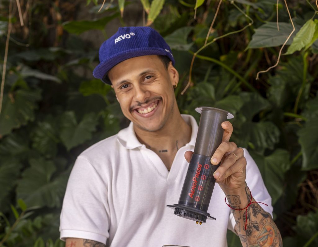 Caio Paiva, santista bom de Aeropress  a caminho do mundial da Coréia do Sul