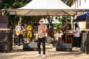 Carrossel de Baco celebra 20 anos com show especial no Sesc